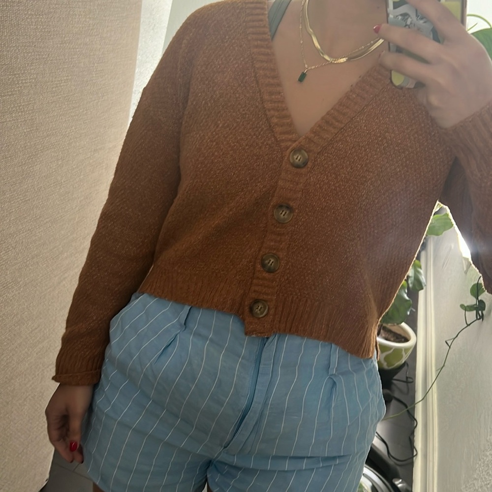 Cropped sweater